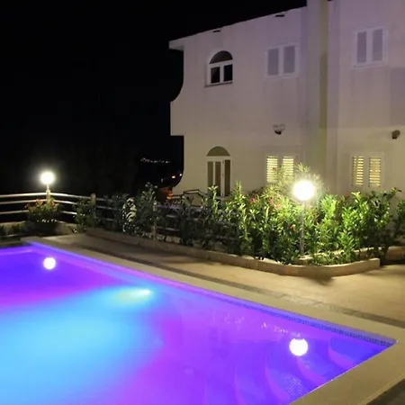 Tafra 2 Apartman