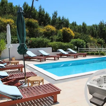 Apartman Tafra 2 *